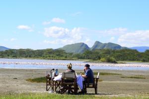 lake elmenteita serena camp