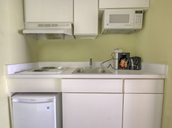 tidelands caribbean hotel and suites