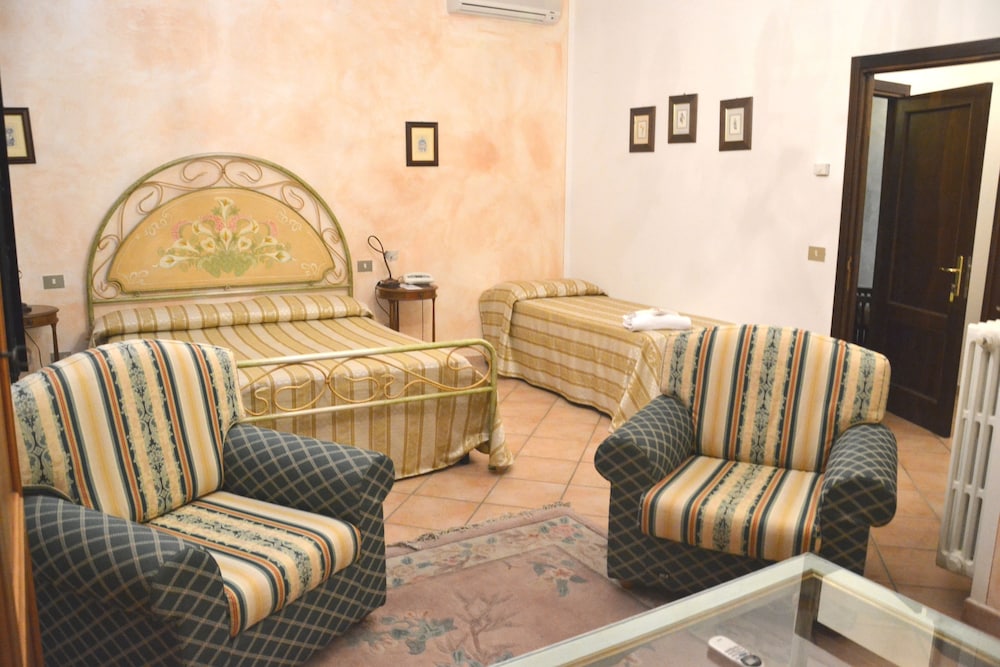 la loggia villa gloria adults only