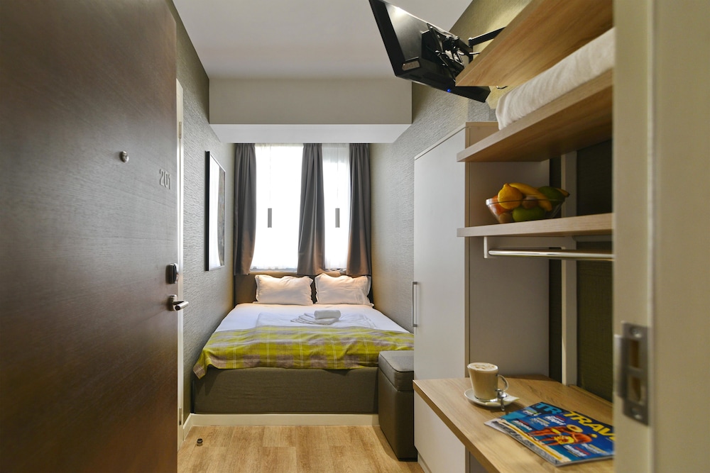 hotel belgrade inn
