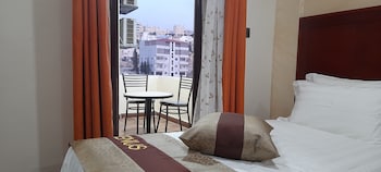 petra venus hotel