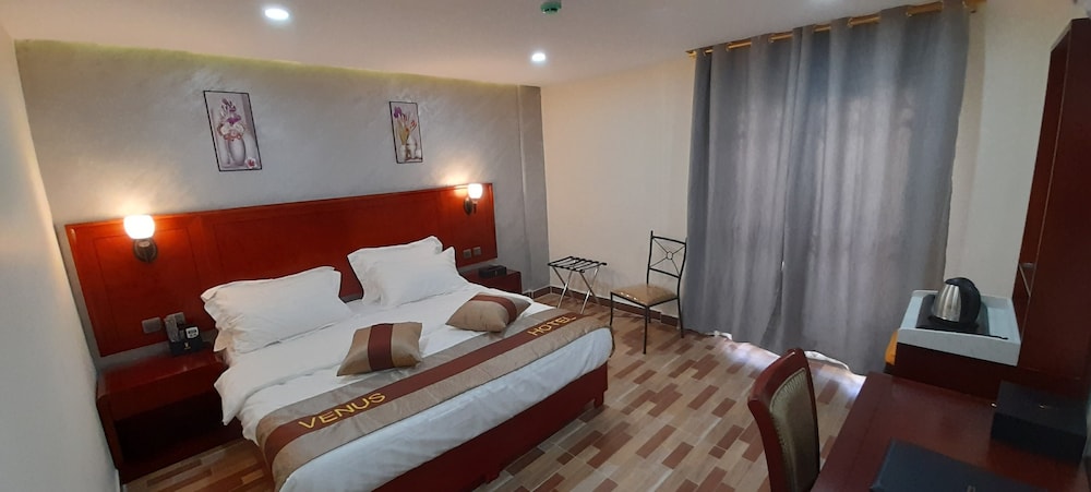 petra venus hotel