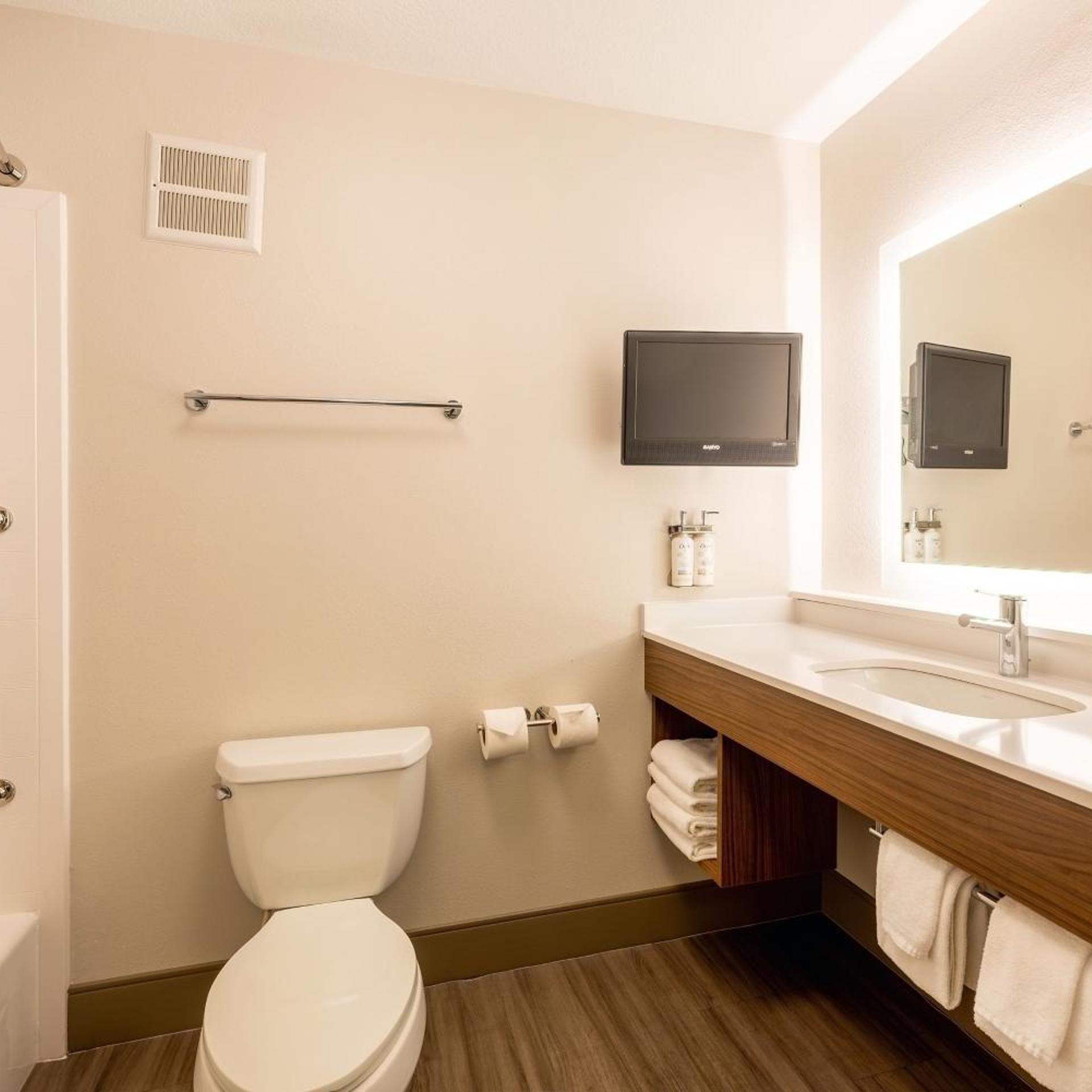 holiday inn express and suites winona by ihg