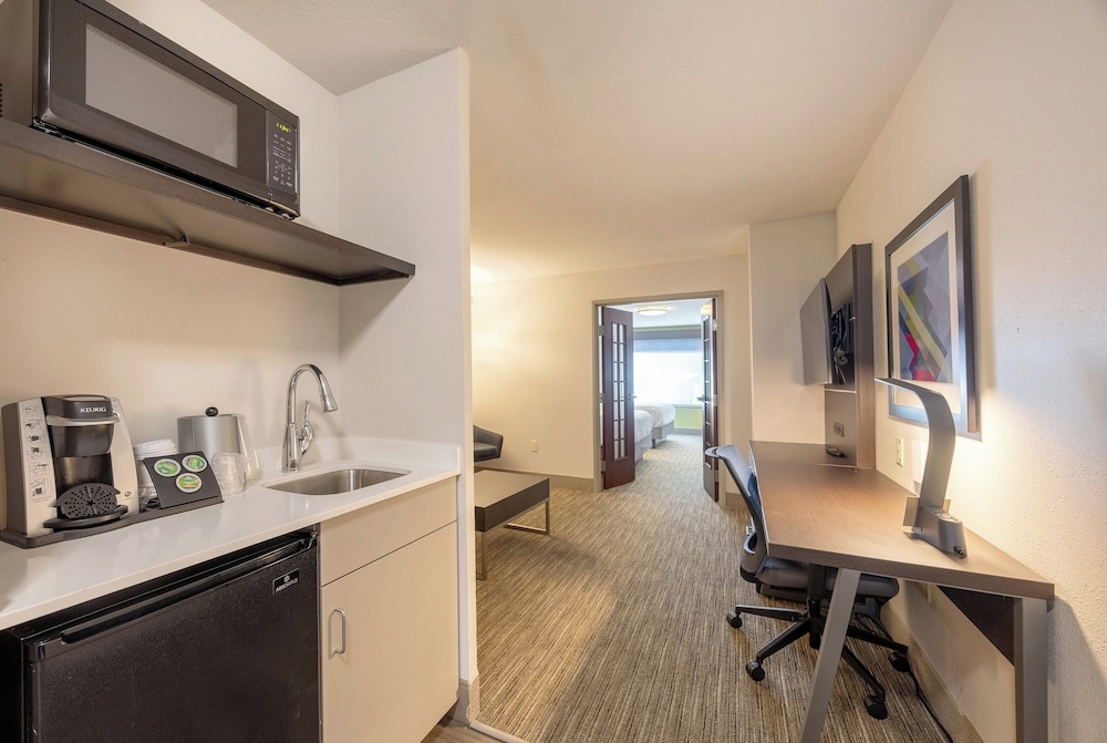 holiday inn express and suites winona by ihg