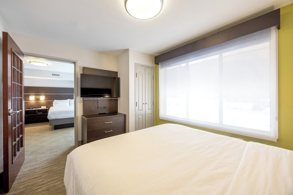 holiday inn express and suites winona by ihg