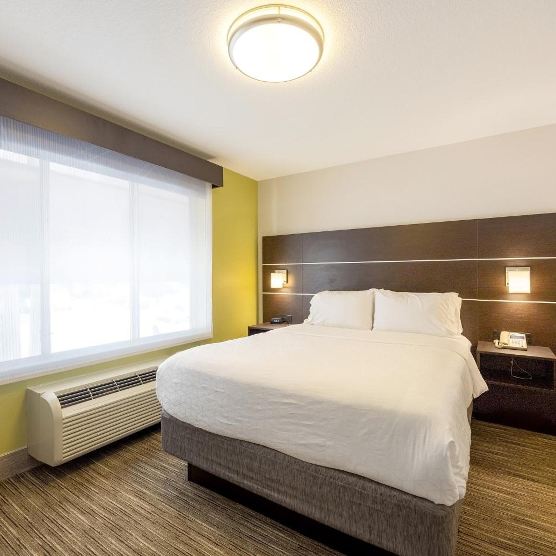 holiday inn express and suites winona by ihg