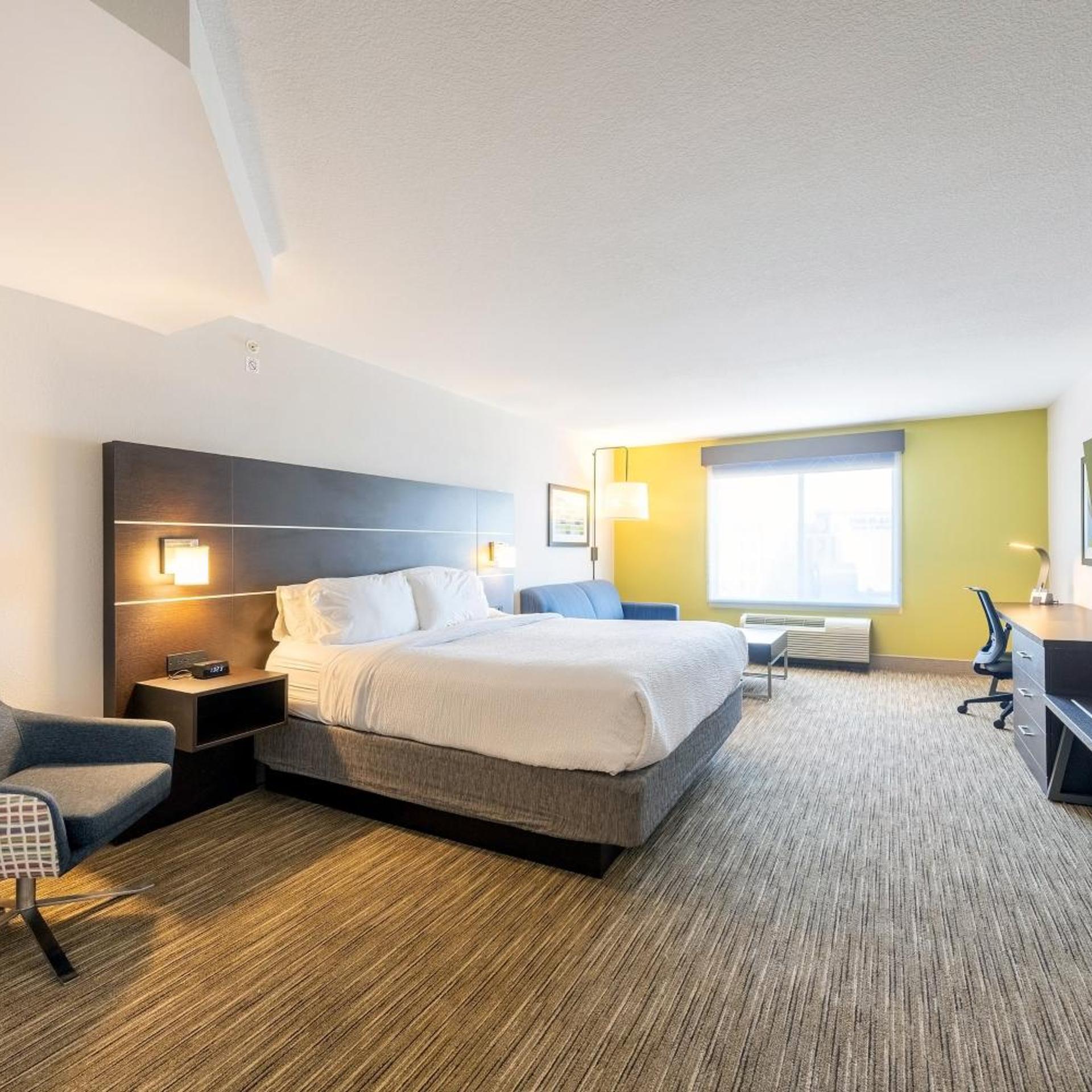 holiday inn express and suites winona by ihg