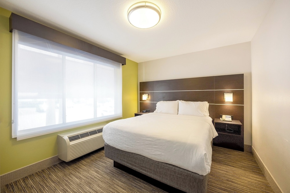 holiday inn express and suites winona by ihg