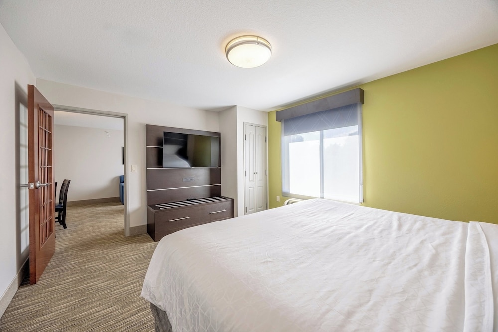 holiday inn express and suites winona by ihg