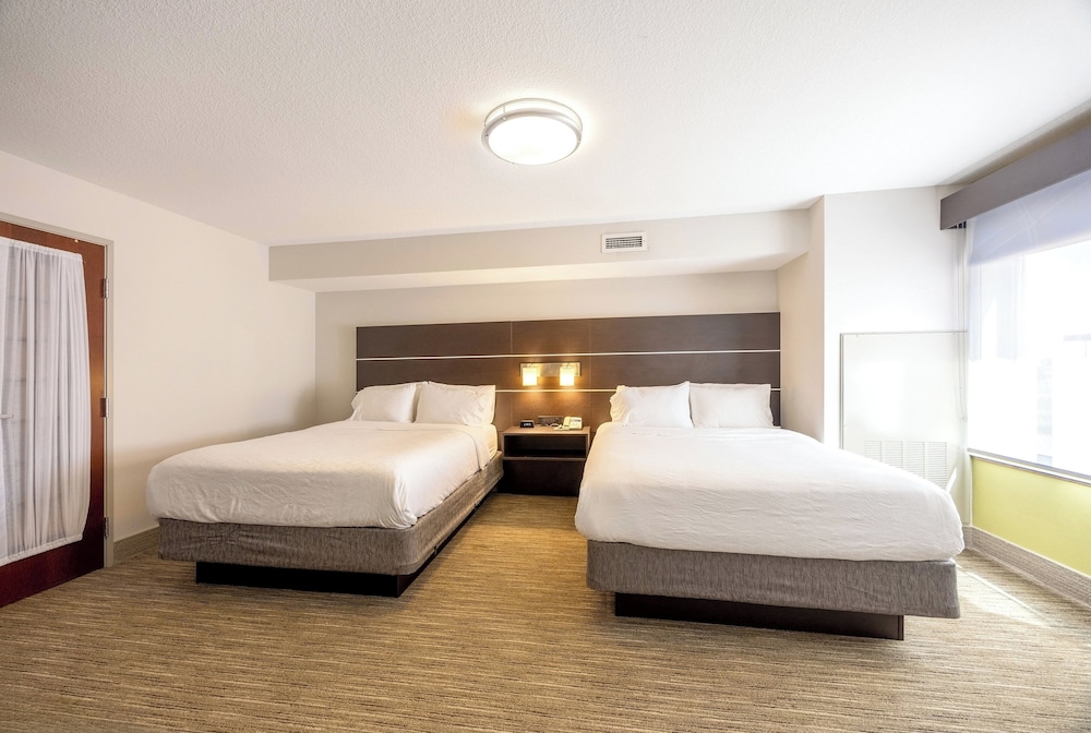 holiday inn express and suites winona by ihg
