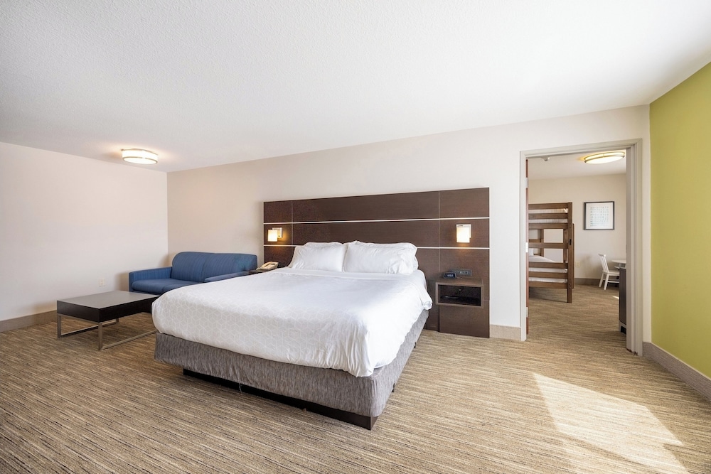 holiday inn express and suites winona by ihg