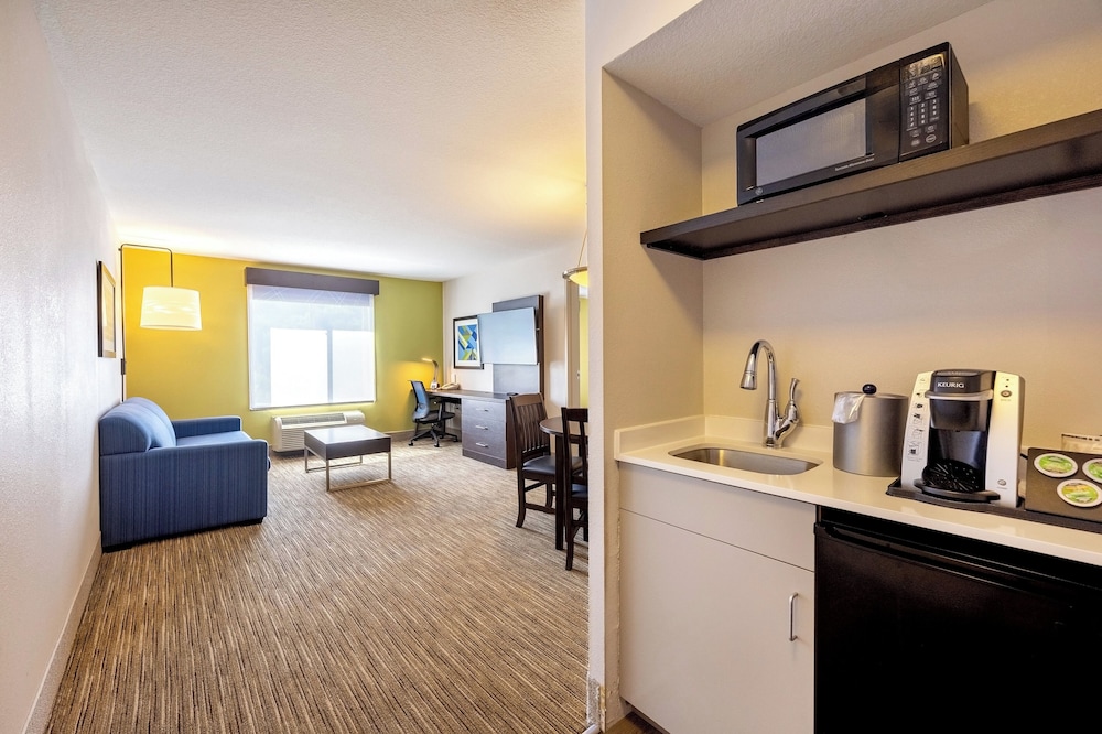 holiday inn express and suites winona by ihg