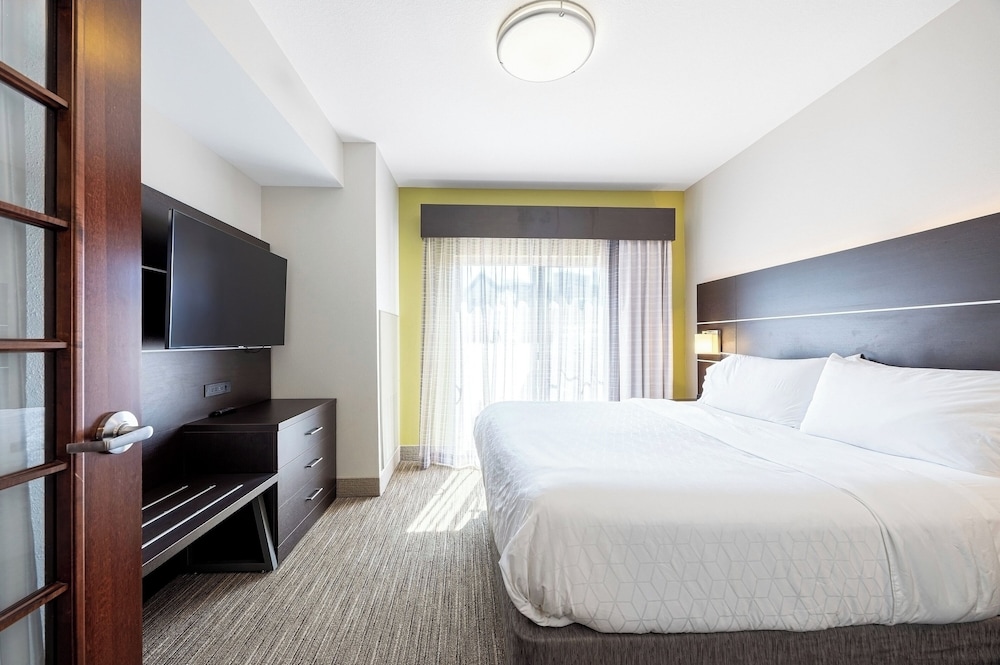 holiday inn express and suites winona by ihg