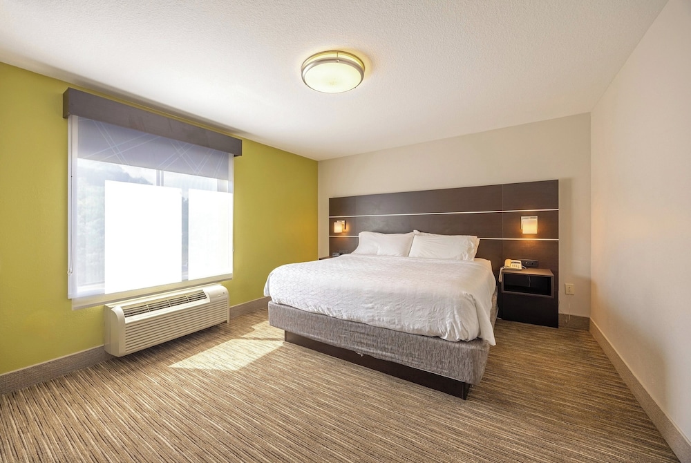 holiday inn express and suites winona by ihg