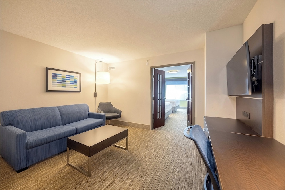 holiday inn express and suites winona by ihg