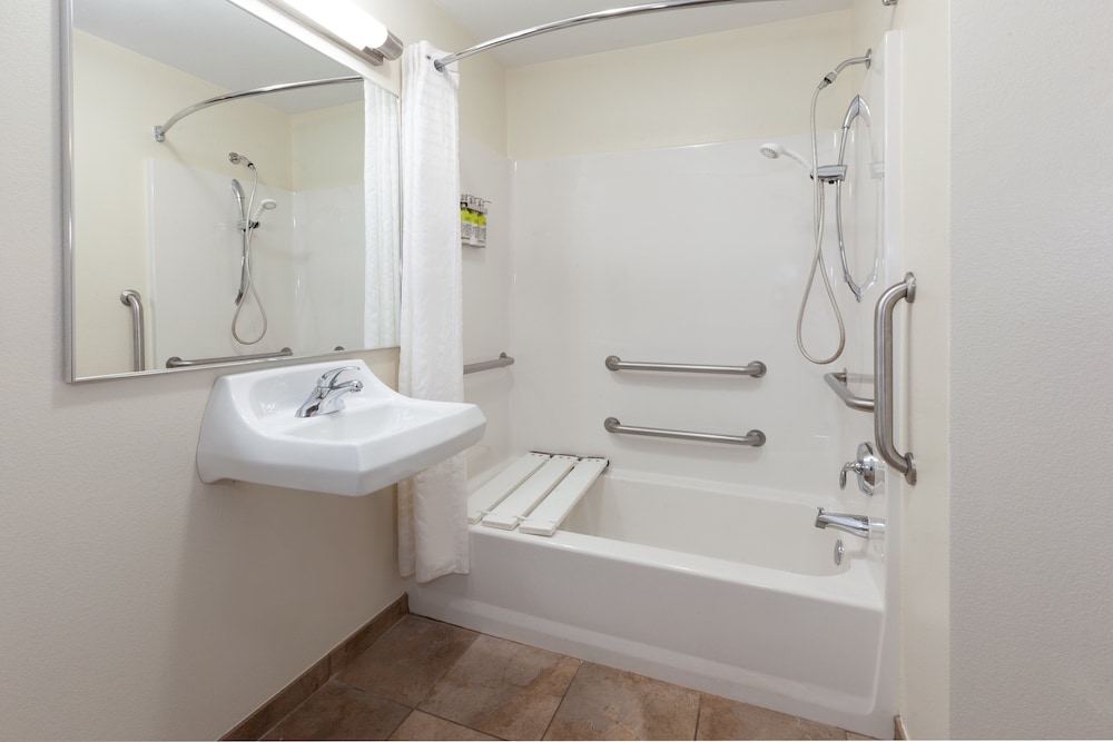 candlewood suites kalamazoo se by ihg