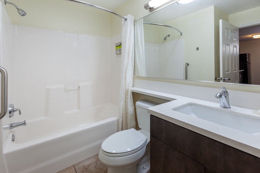 candlewood suites kalamazoo se by ihg