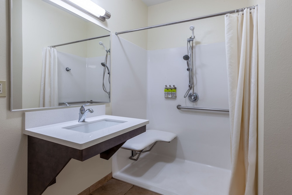 candlewood suites kalamazoo se by ihg