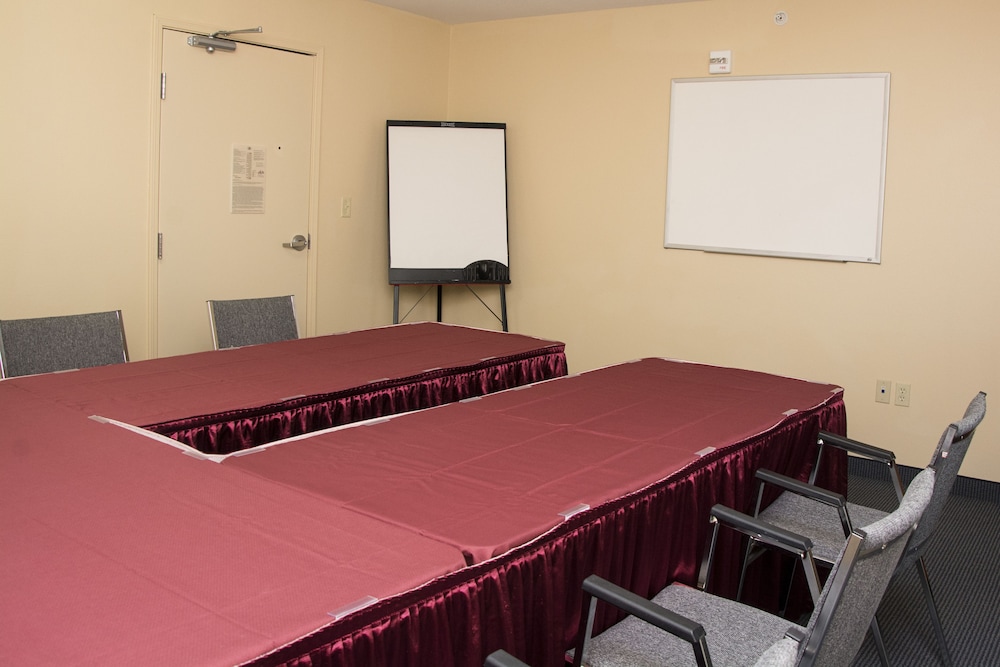 candlewood suites kalamazoo se by ihg