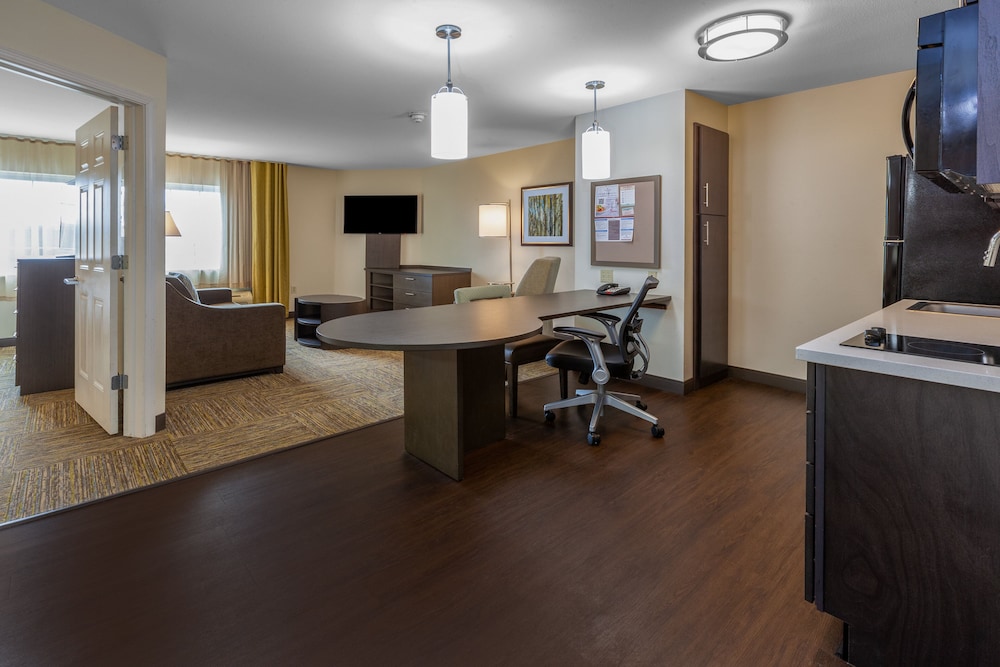 candlewood suites kalamazoo se by ihg