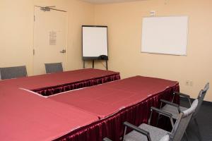 candlewood suites kalamazoo se by ihg
