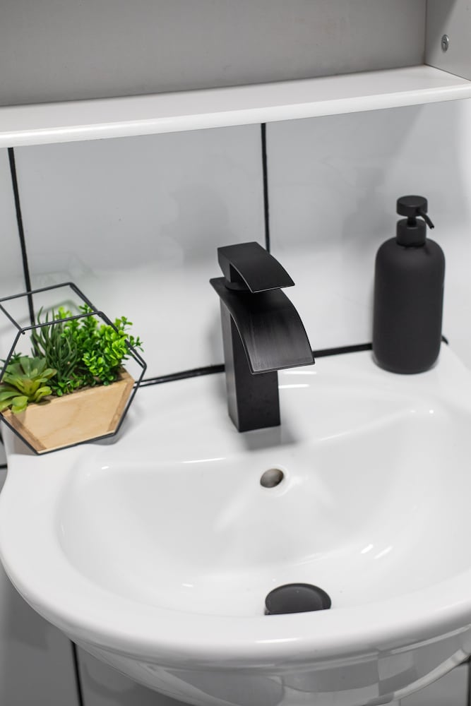 malone crescent apartment