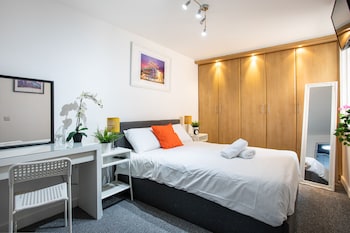 malone crescent apartment