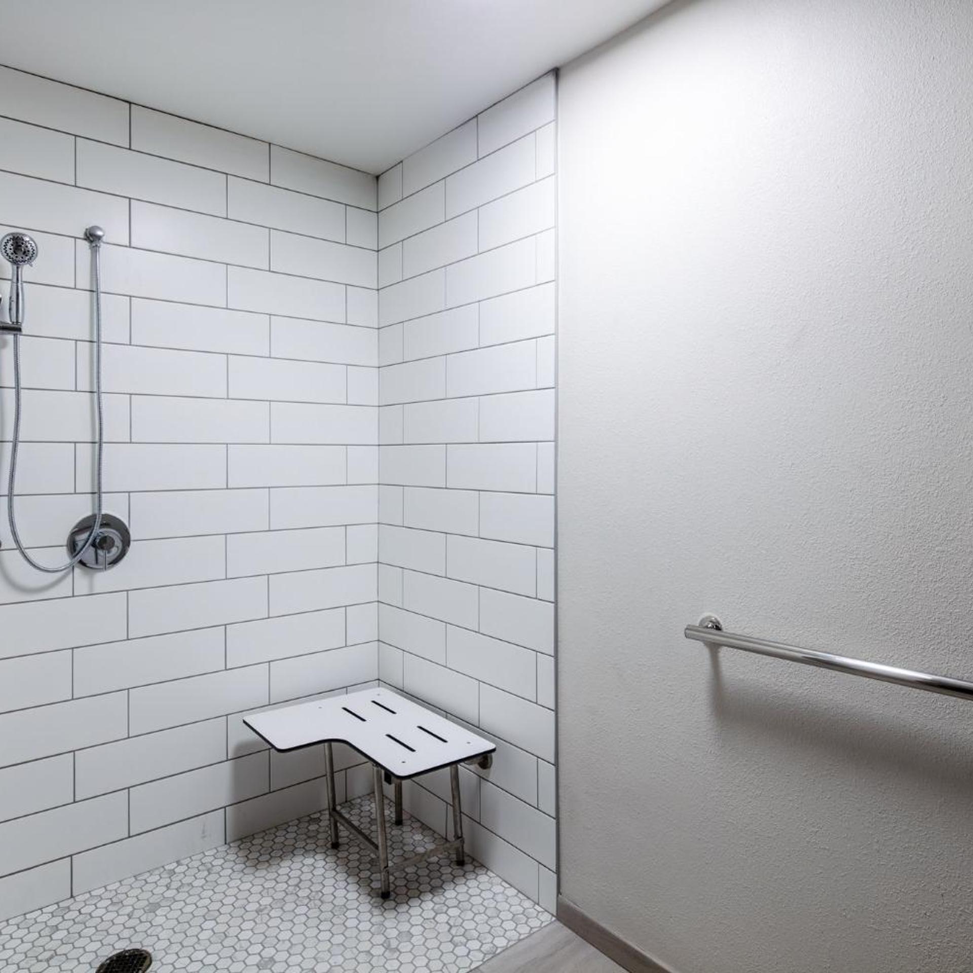 holiday inn express and suites turlock by ihg