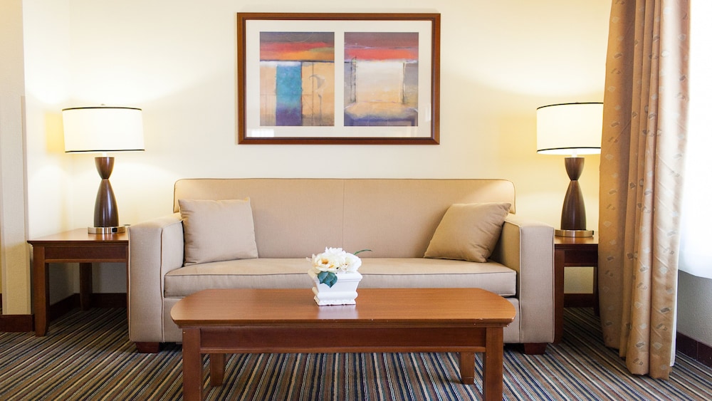 holiday inn express and suites turlock by ihg