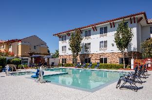 holiday inn express and suites turlock by ihg