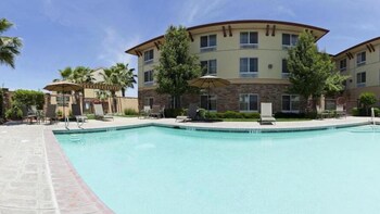holiday inn express and suites turlock by ihg
