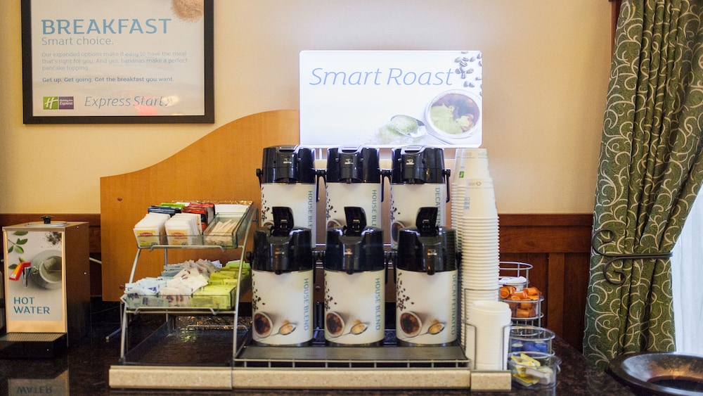 holiday inn express and suites turlock by ihg