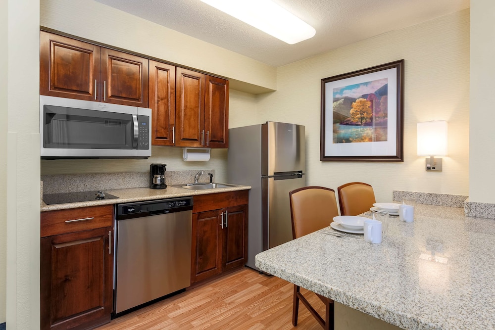 homewood suites by hilton nashville airport