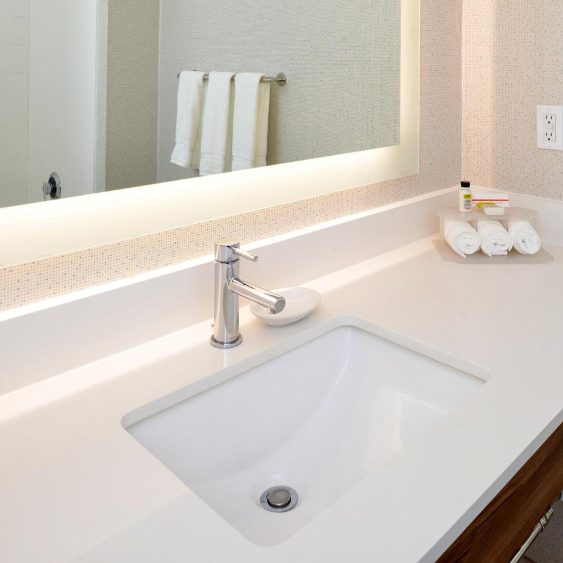 holiday inn express hotel and suites lodi by ihg