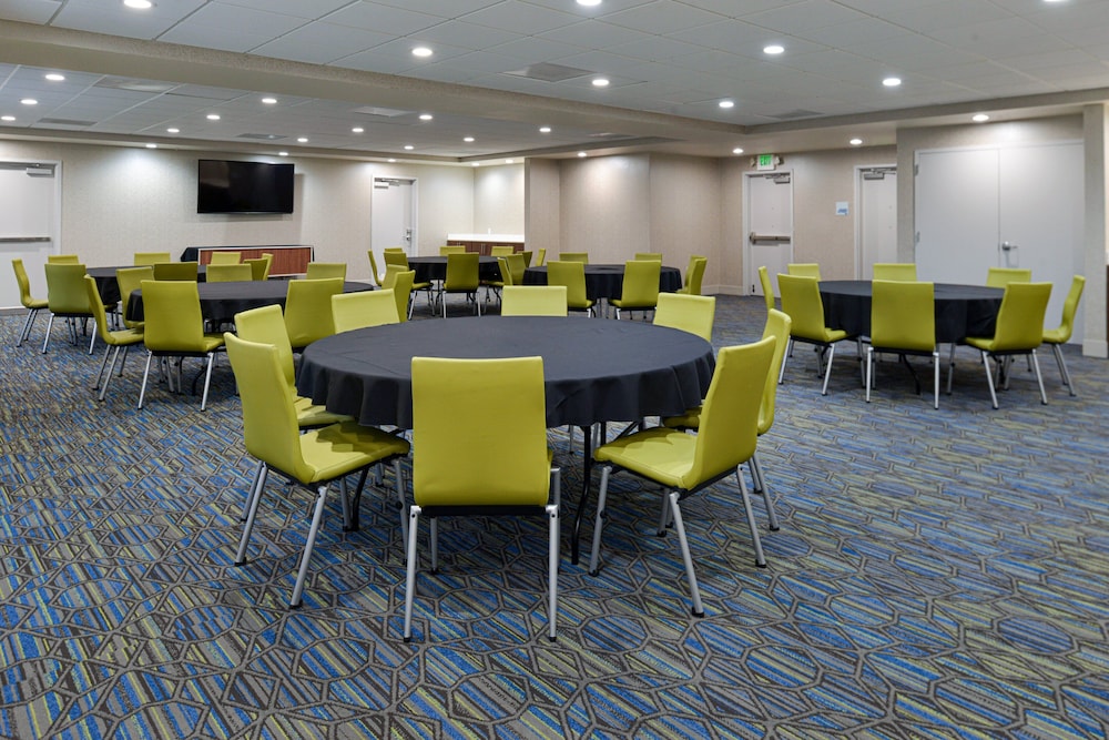 holiday inn express hotel and suites lodi by ihg