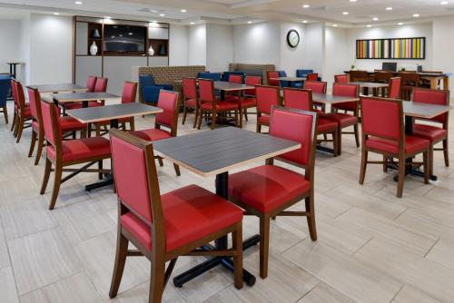 holiday inn express hotel and suites lodi by ihg
