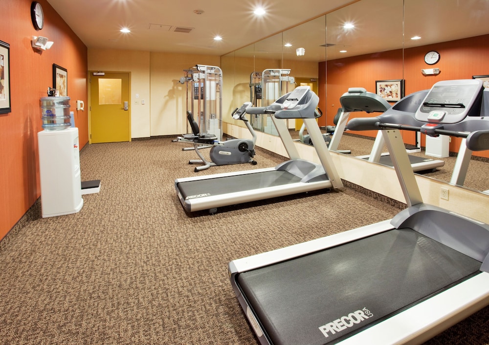holiday inn express and suites willows by ihg
