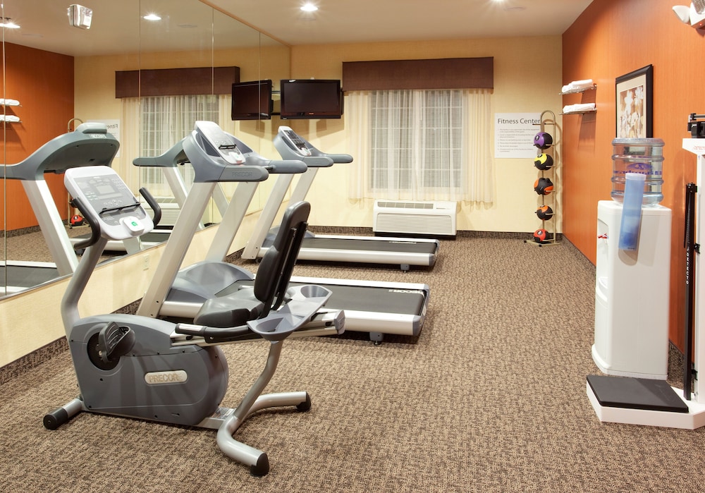 holiday inn express and suites willows by ihg