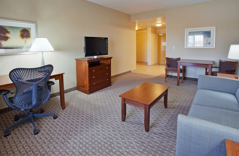 holiday inn express and suites willows by ihg