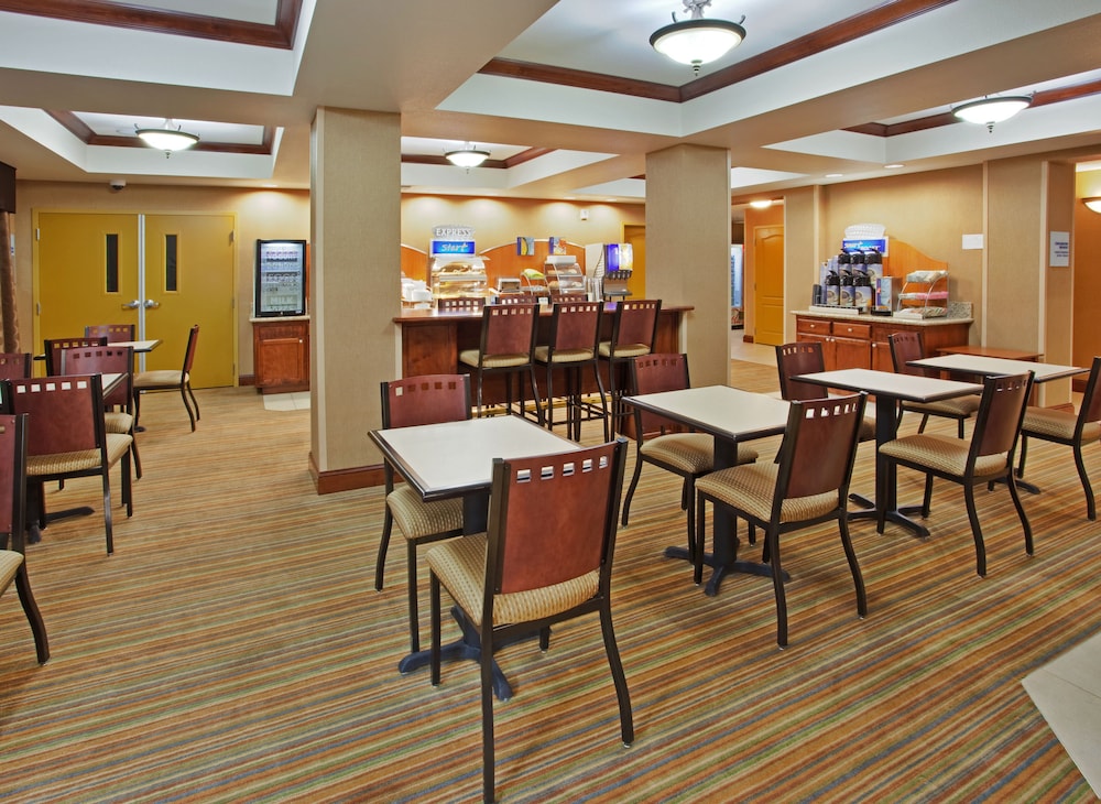 holiday inn express and suites willows by ihg