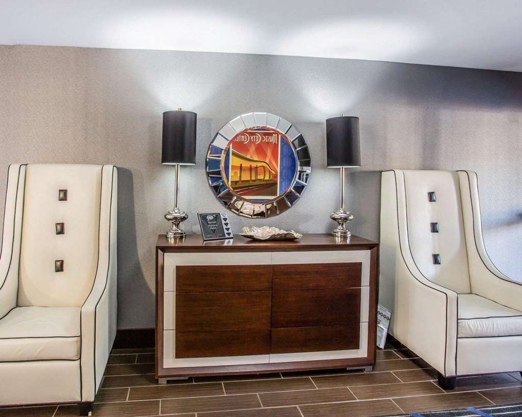 quality suites nashville airport