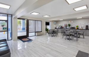 Super 8 By Wyndham Nashville West,Nashville>>Bellevue,2 star