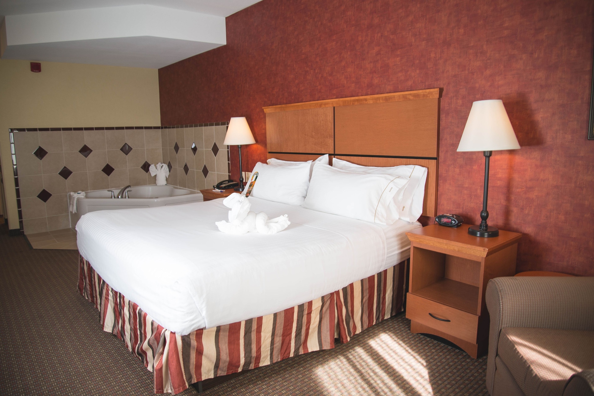 holiday inn express and suites loveland by ihg