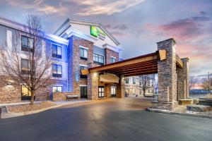 holiday inn express and suites loveland by ihg