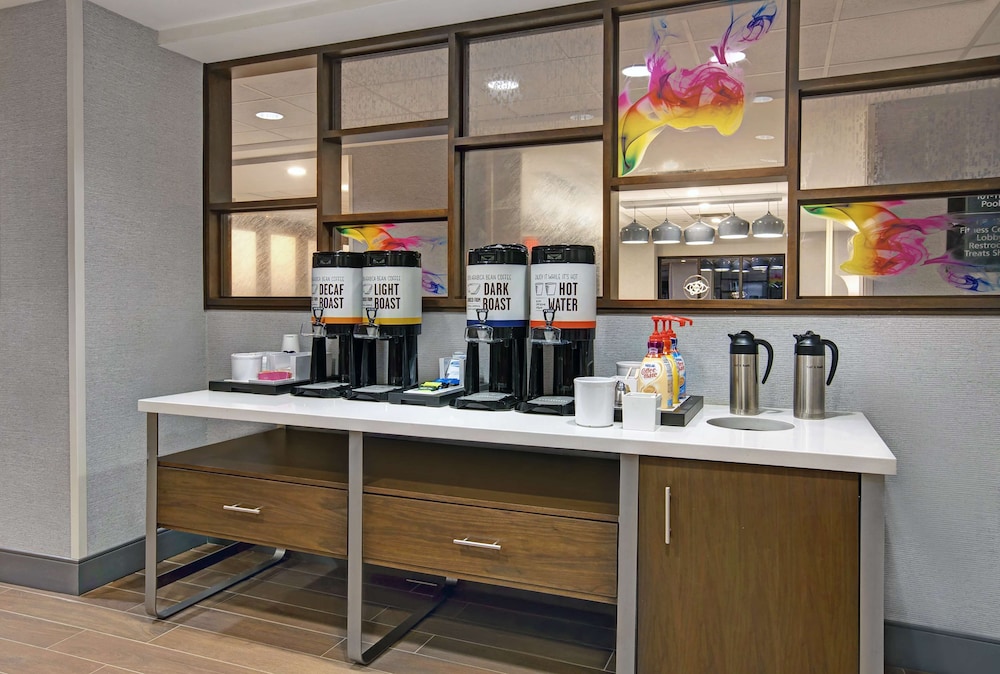 hampton inn westfield