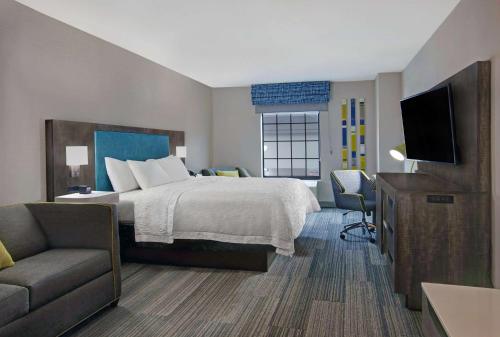 hampton inn westfield
