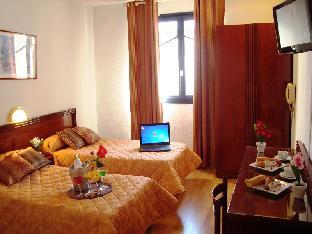 Hôtel Angelic,2 Rue Du Calvaire,3 star