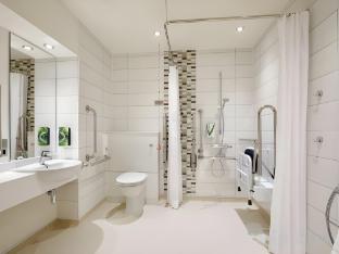 premier inn gloucester quayside