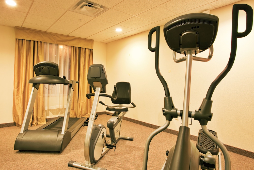 holiday inn express hotel and suites brooksville by ihg