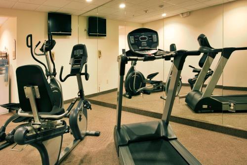 holiday inn express hotel and suites brooksville by ihg